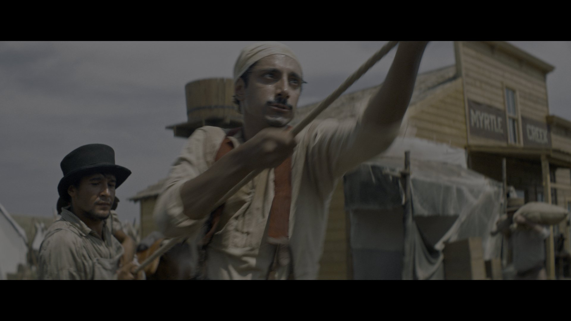 希斯特斯兄弟 (2018) [tmdb=440161].mkv_001234.288.png