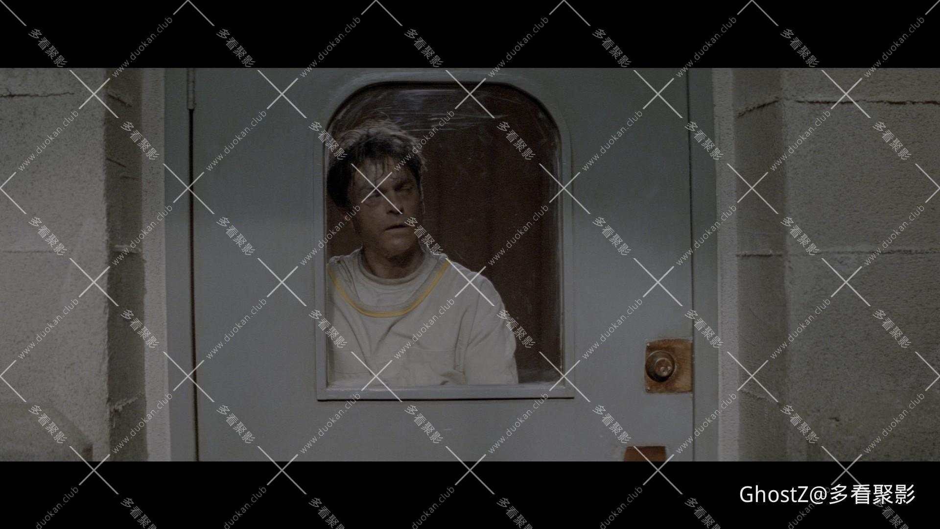 战栗黑洞 (1995) [tmdb=2654].mkv_000417.705.jpg
