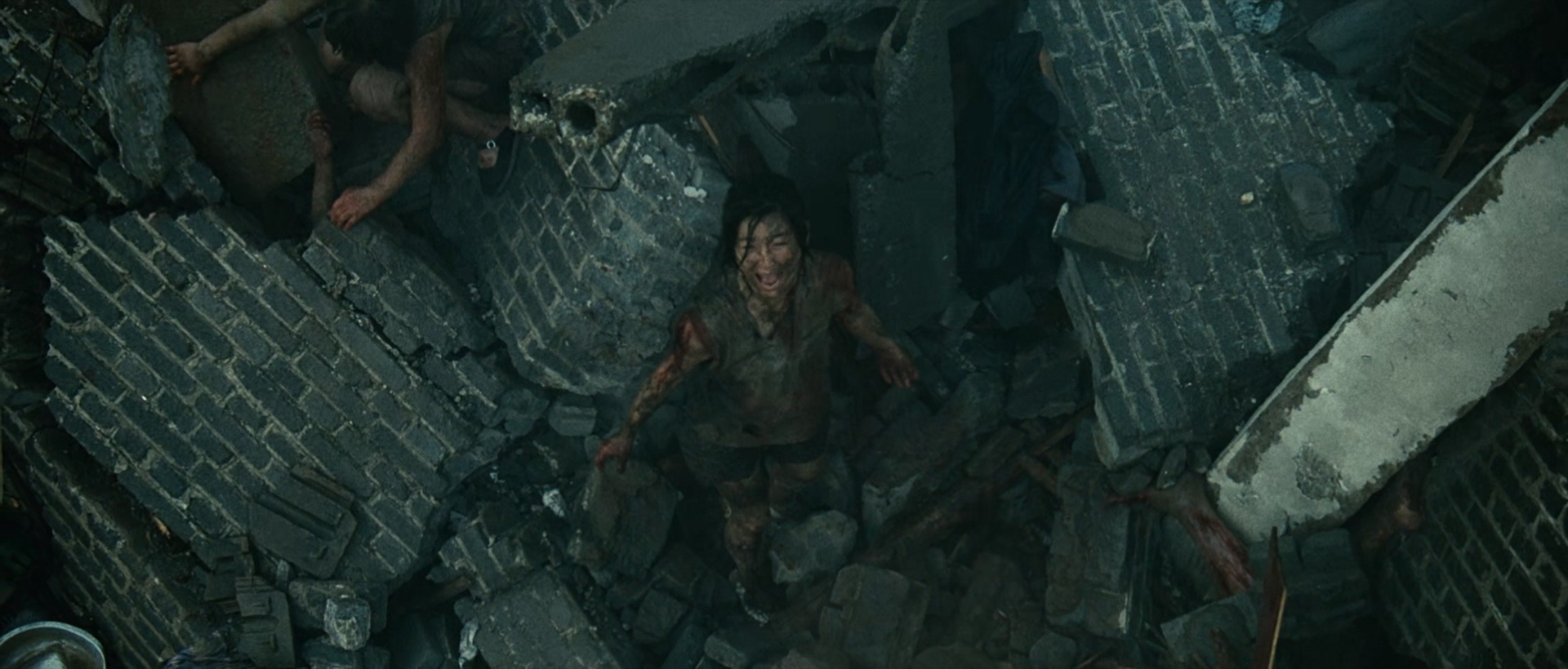 2010 唐山大地震_Aftershock.mkv_20260727_161826.830.jpg