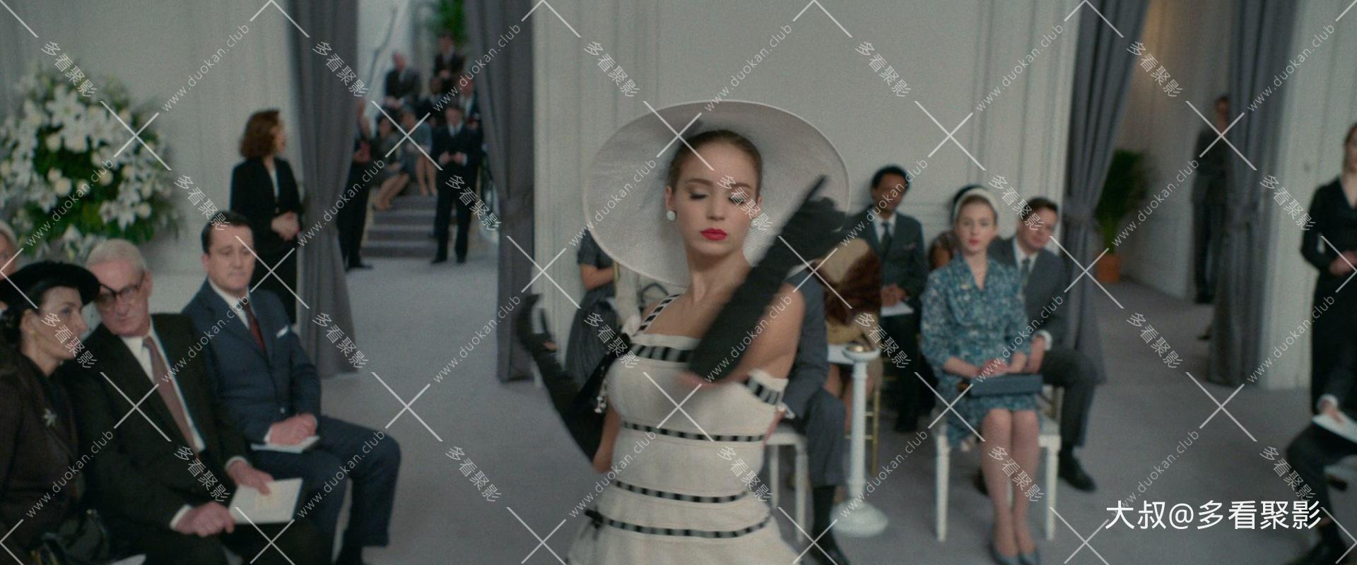 Mrs.Harris.Goes.to.Paris.2022.1080p.BluRay.DD5.1.x265.2Audio-Ringo.mkv_20260804_.jpg